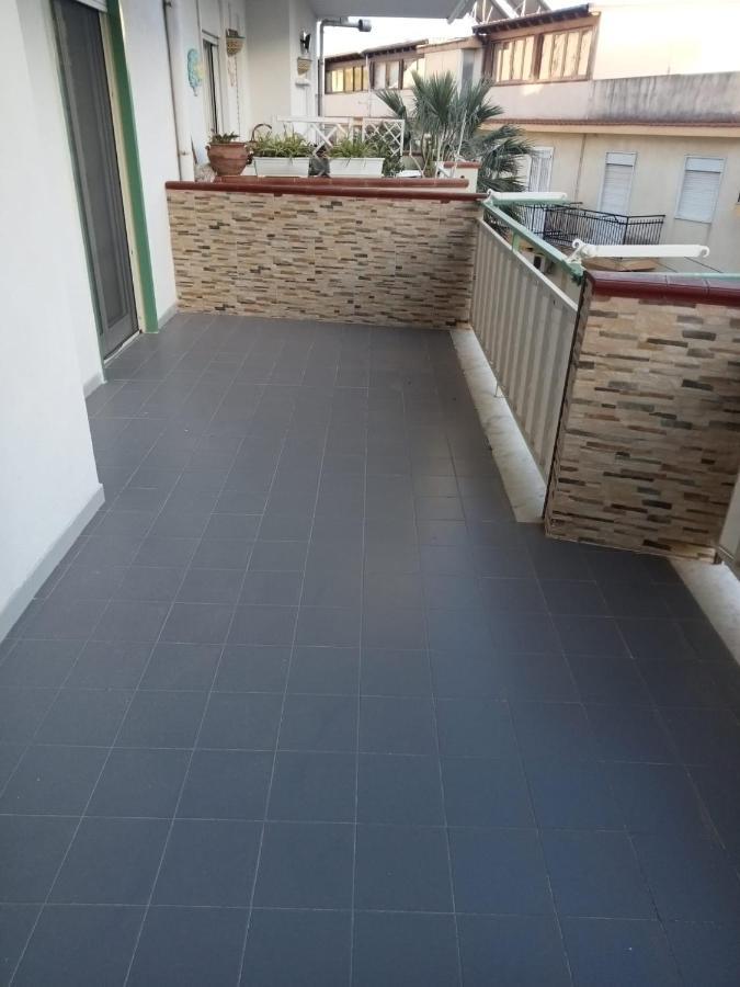 Domus Iris Apartment Реалмонте Екстериор снимка